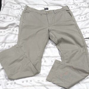 Men's Levi’s Tan Pants Preloved Size W33 L32